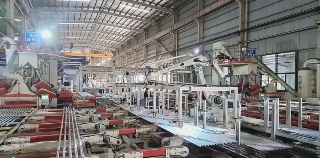 光伏邊框自動裝框機(jī)器人